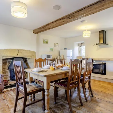 7 Bed In Oc-o39894 Borrowby (North Yorkshire)