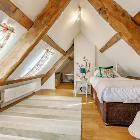Σπίτι διακοπών 7 Bed In Oc-o39894 *